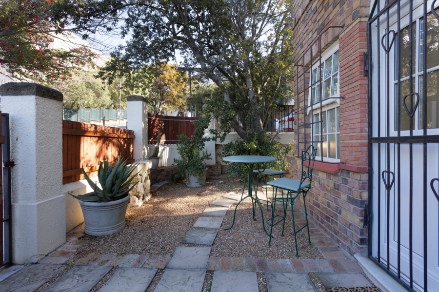 4 Bedroom Property for Sale in Gardens Western Cape
